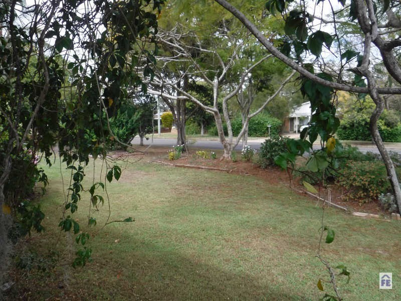 6 Cowie Drive, Kingaroy QLD 4610