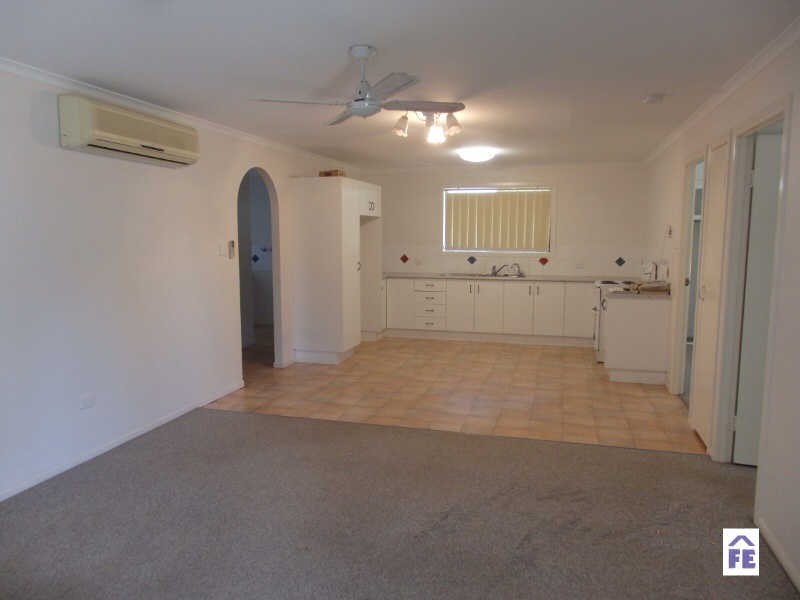 19 Martin Place, Kingaroy QLD 4610