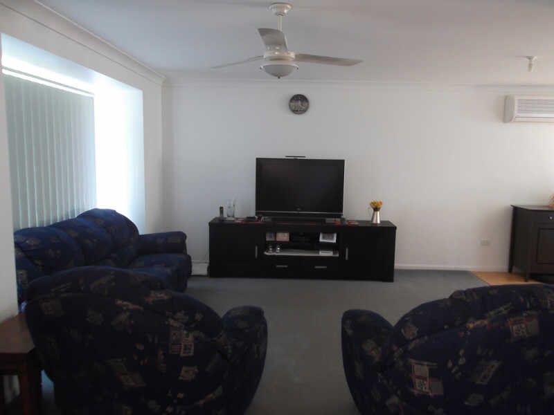 4 Hillview Parade, Kingaroy QLD 4610