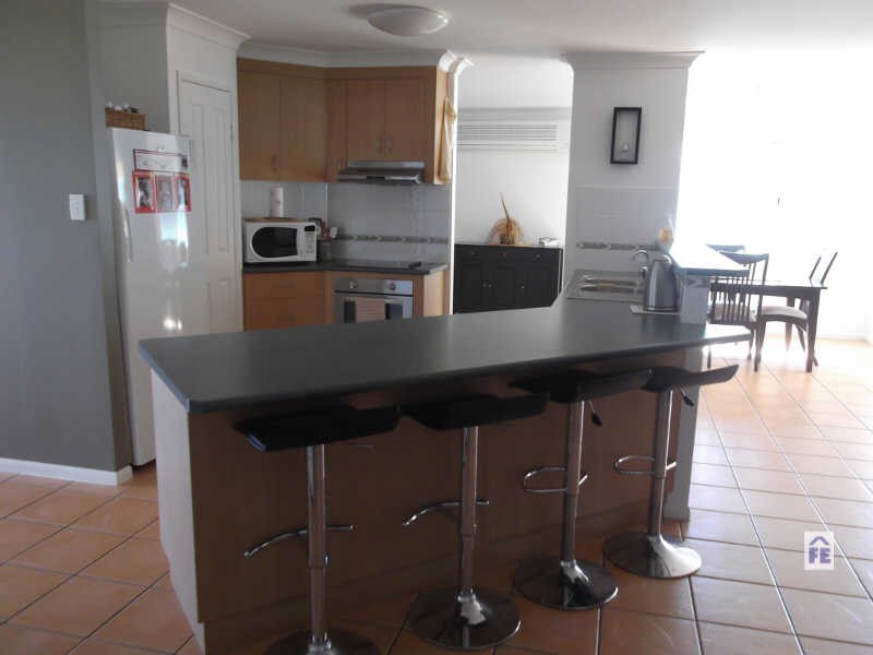 4 Hillview Parade, Kingaroy QLD 4610
