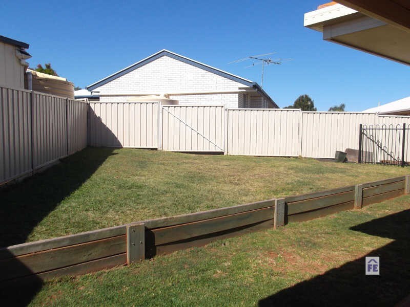 4 Hillview Parade, Kingaroy QLD 4610