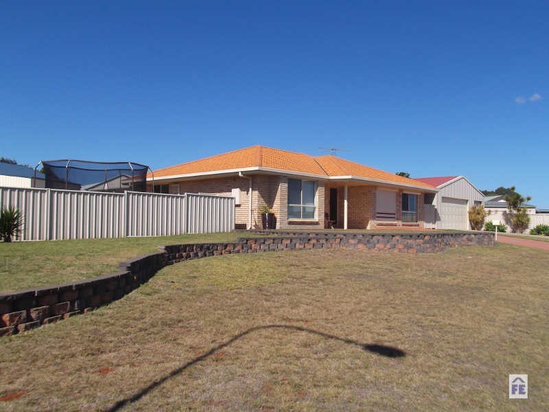 4 Hillview Parade, Kingaroy QLD 4610