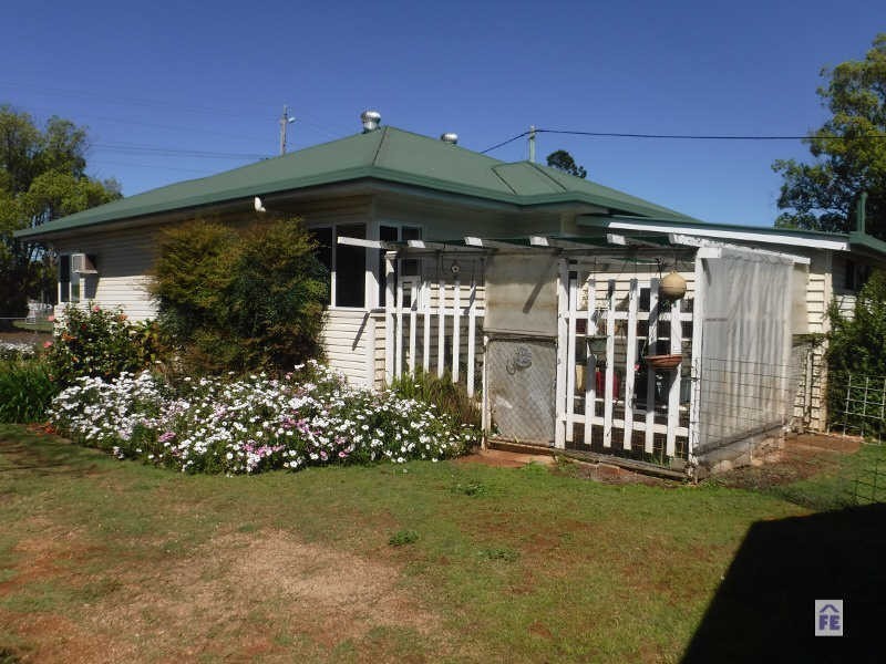 44 Avoca Street, Kingaroy QLD 4610