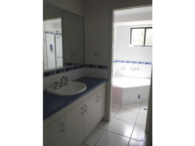 9 Sonaree Drive, Kingaroy QLD 4610