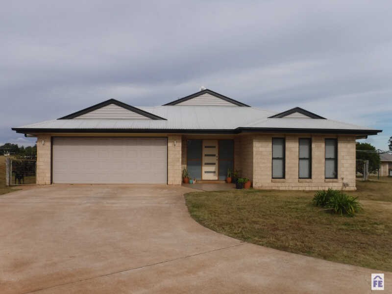21-23 Peregrine Drive, Kingaroy QLD 4610