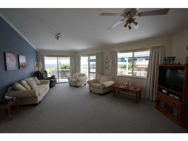 38 Adermann Drive, Kingaroy QLD 4610