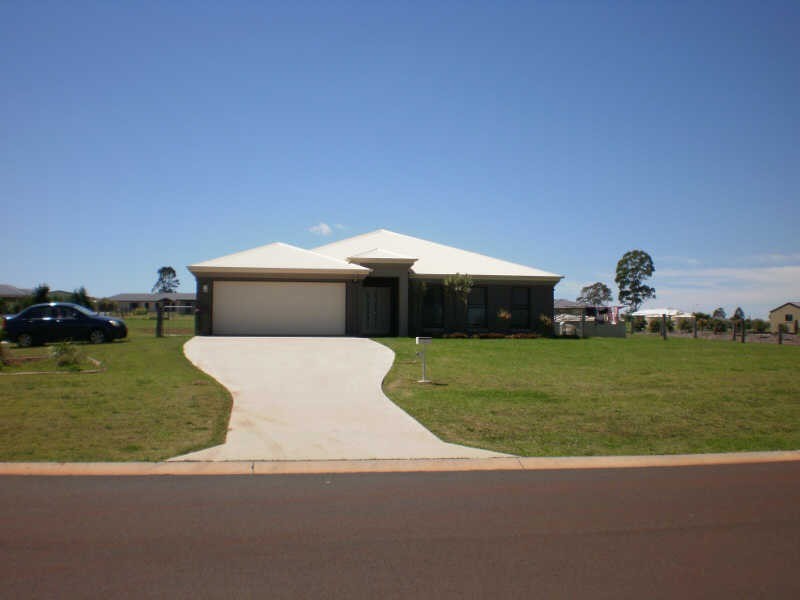 29-31 Premier Drive, Kingaroy QLD 4610