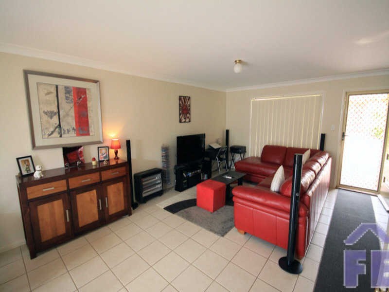 2/13 Tessmanns Road, Kingaroy QLD 4610