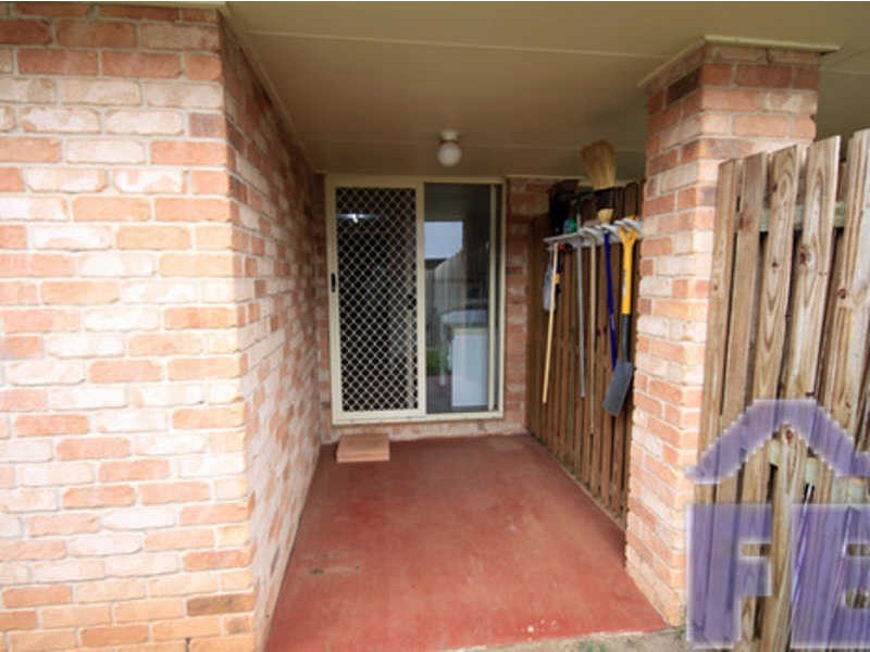 2/13 Tessmanns Road, Kingaroy QLD 4610