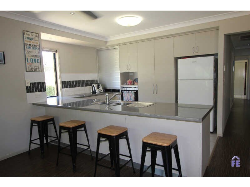 14-16 Premier Drive, Kingaroy QLD 4610