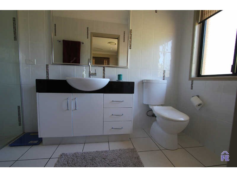 14-16 Premier Drive, Kingaroy QLD 4610