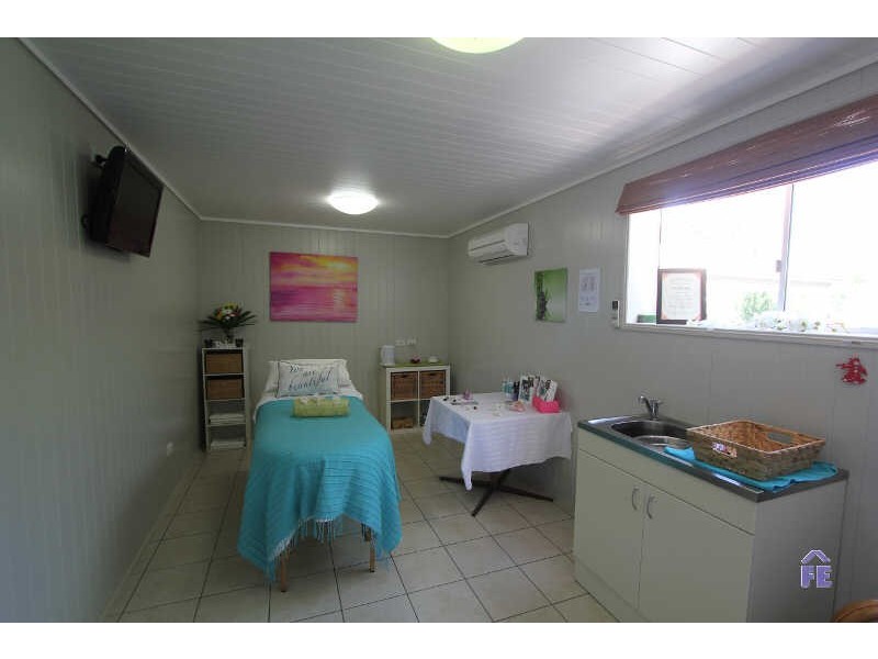 14-16 Premier Drive, Kingaroy QLD 4610