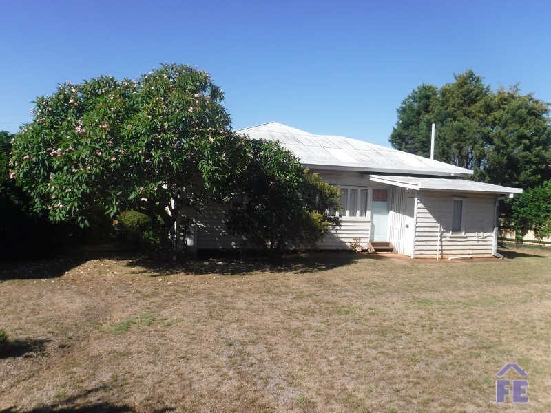 10 Webster Street, Kingaroy QLD 4610