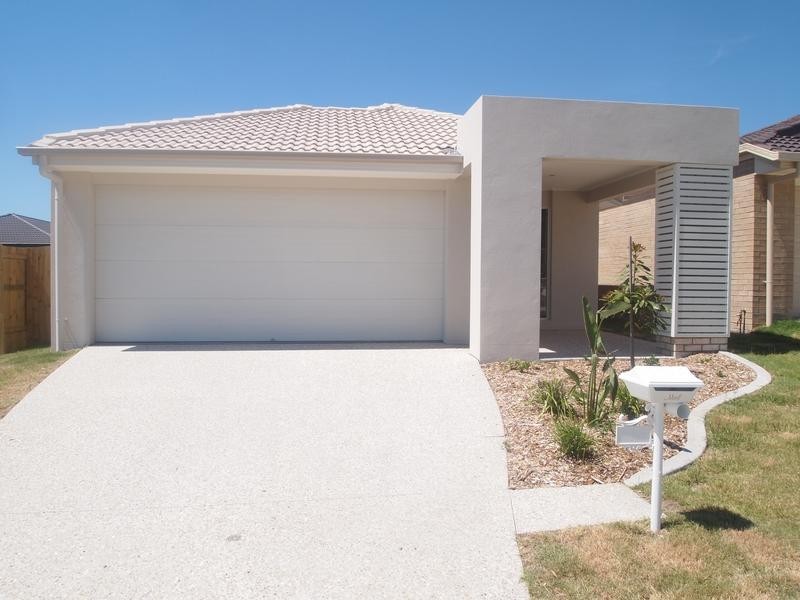 26 Piddington Street, Redbank Plains QLD 4301