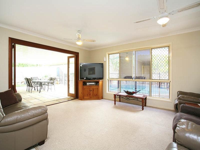 16 Bombala Court, Collingwood Park QLD 4301