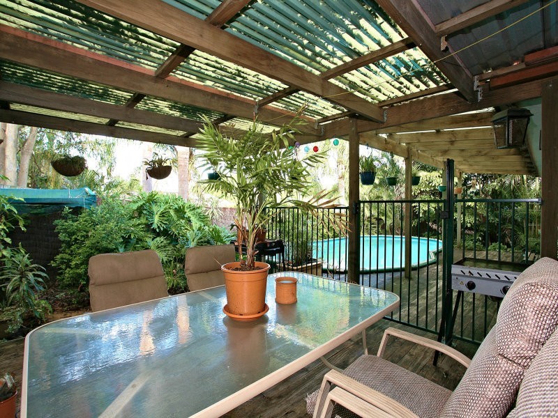 8 W G Hayden Drive, Collingwood Park QLD 4301