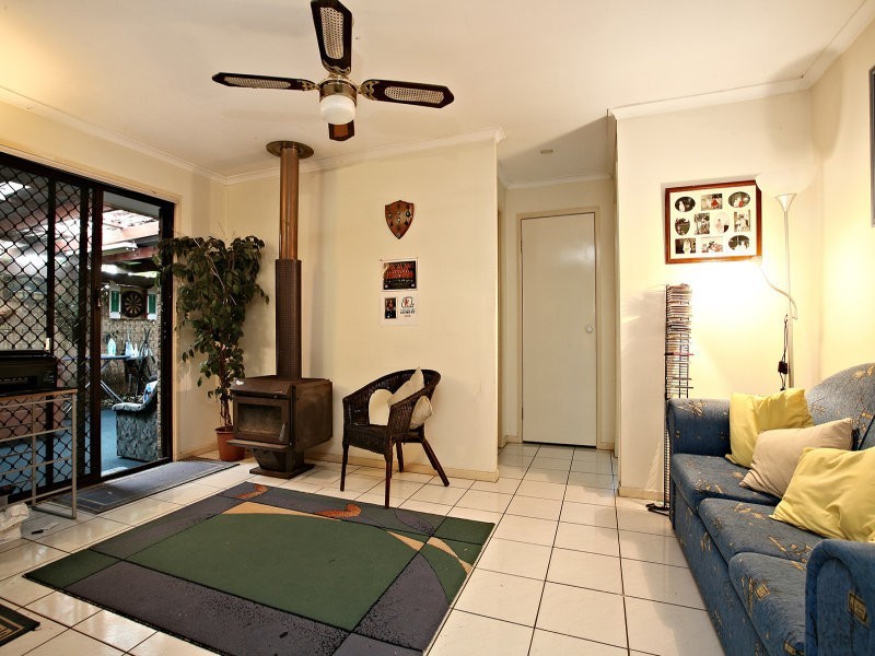 8 W G Hayden Drive, Collingwood Park QLD 4301