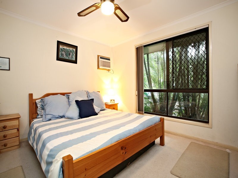 8 W G Hayden Drive, Collingwood Park QLD 4301
