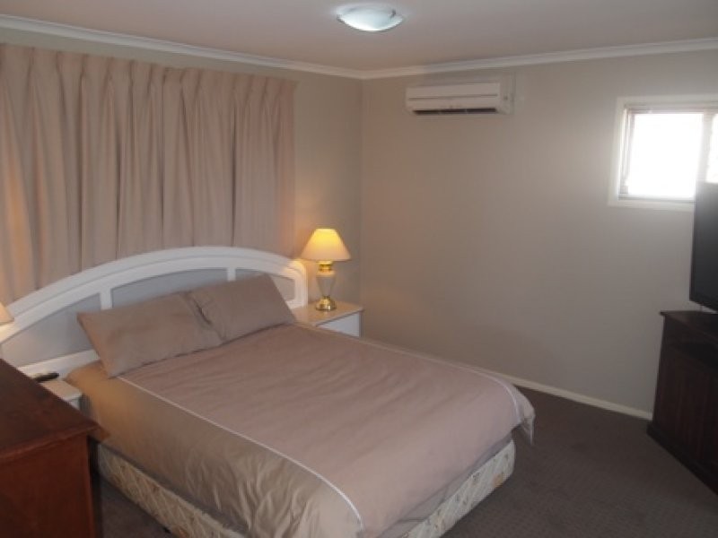 5 Burrel Street, Collingwood Park QLD 4301