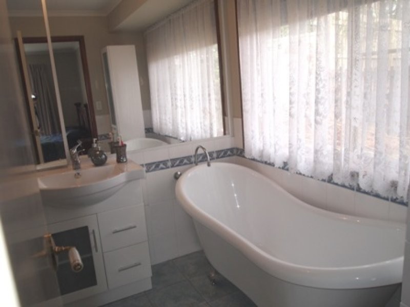 3 Irving Court, Collingwood Park QLD 4301