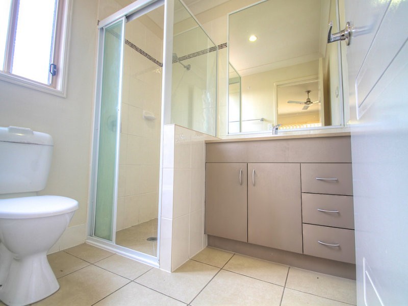 8 Griffin Crescent, Collingwood Park QLD 4301