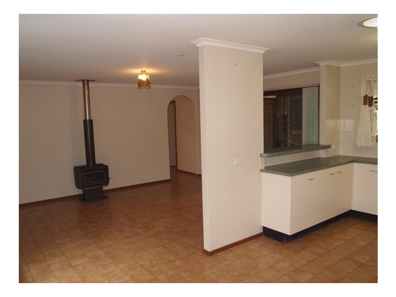 18 Manning Court, Collingwood Park QLD 4301