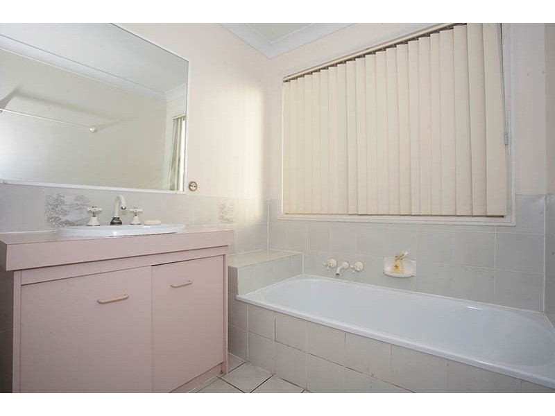 4 Cathryn Court, Collingwood Park QLD 4301