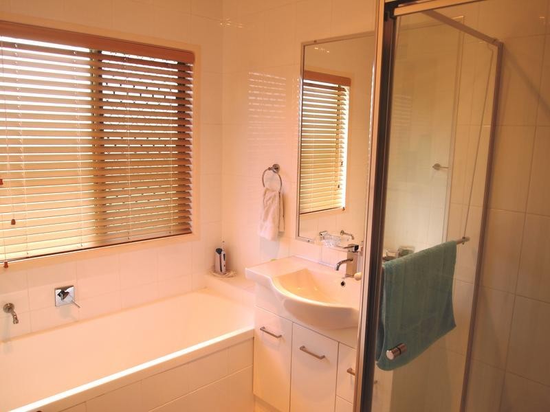 7 Katandra Cres, Bellbird Park QLD 4300