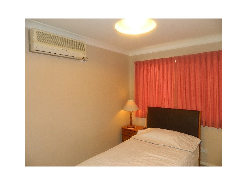 1/10 Reerden street, Collingwood Park QLD 4301