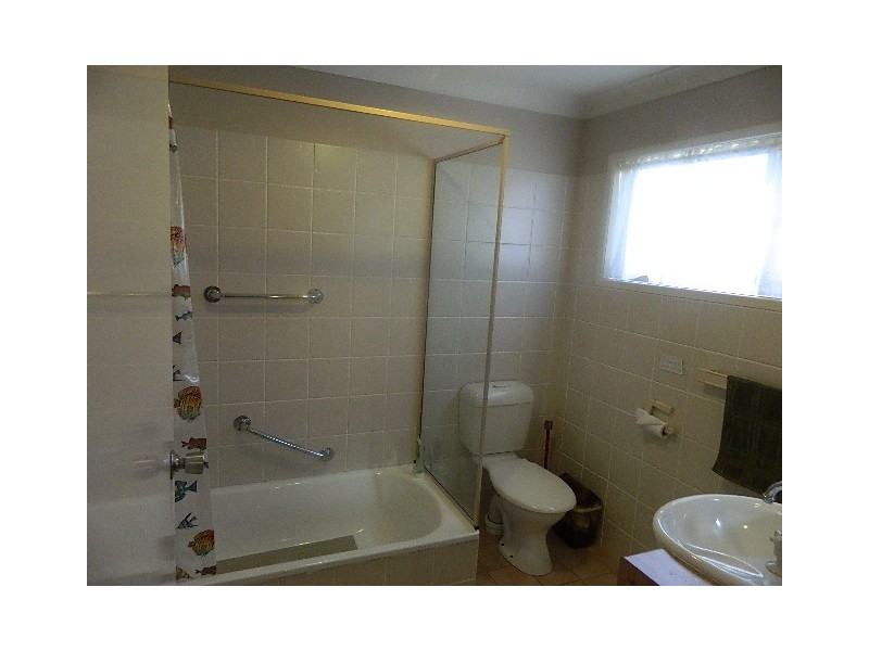 1/10 Reerden street, Collingwood Park QLD 4301