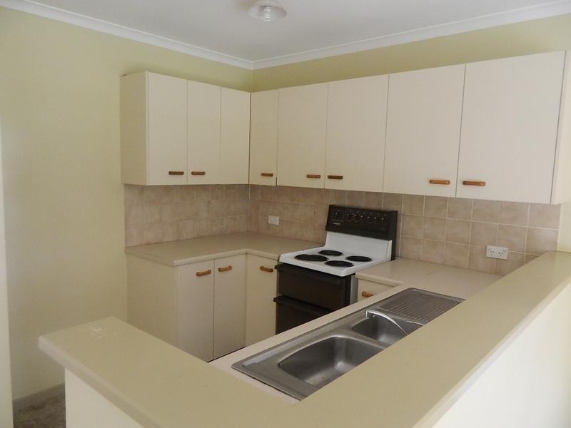 24 Brenda court, Collingwood Park QLD 4301