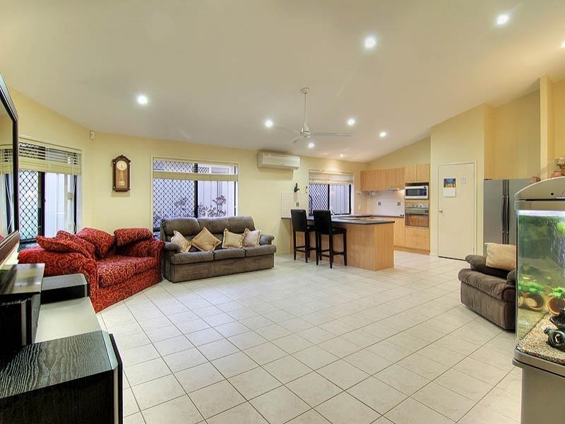 13 Lloyd Bird Crescent, Springfield Lakes QLD 4300
