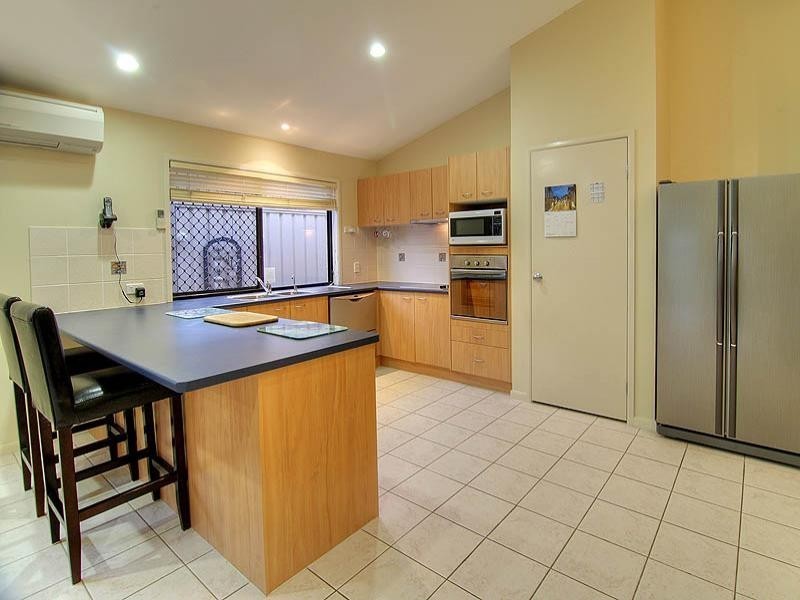 13 Lloyd Bird Crescent, Springfield Lakes QLD 4300