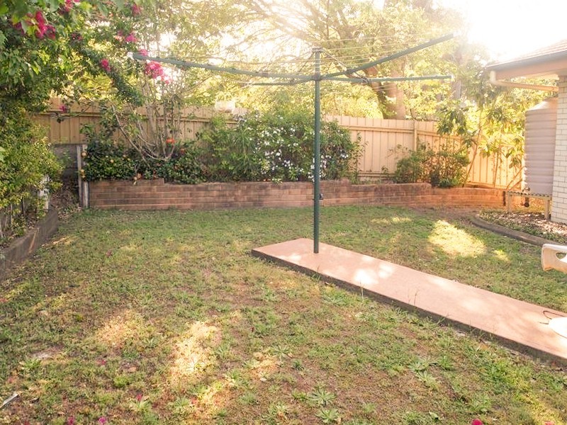 3 OTLEY STREET, Ipswich QLD 4305