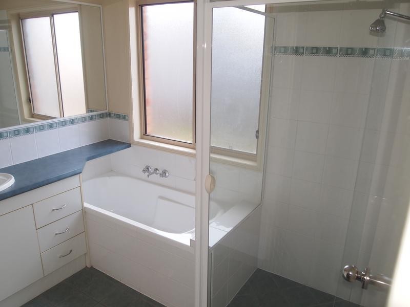 1 Donohue Court, Collingwood Park QLD 4301