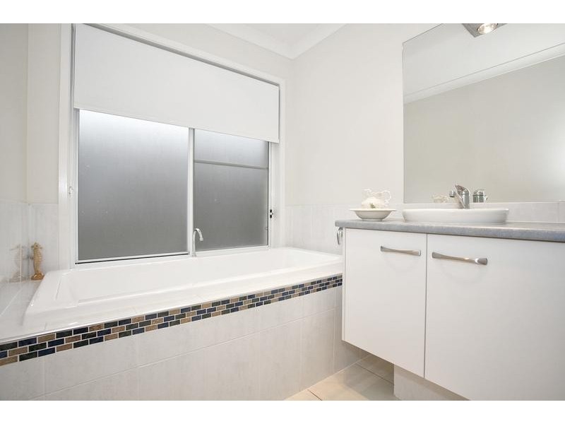 23 Macswiney Street, Collingwood Park QLD 4301