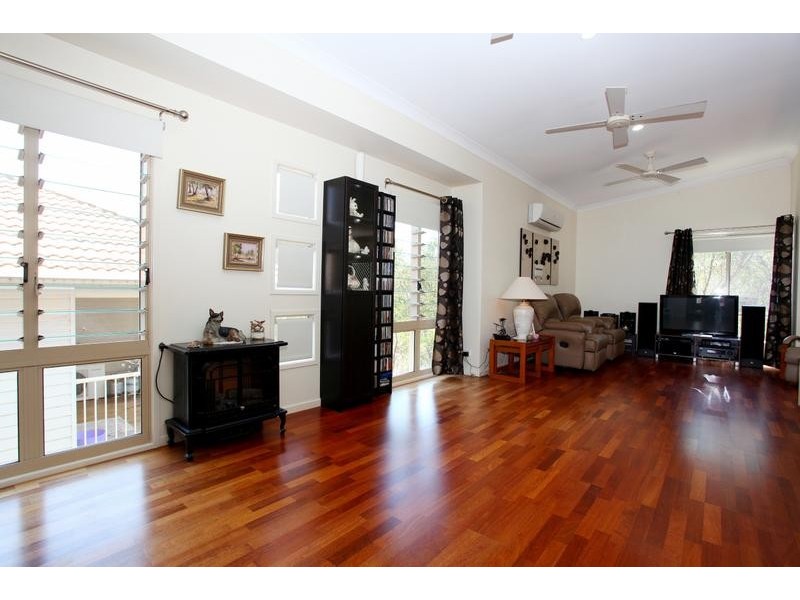 9 Heathwood Place, Collingwood Park QLD 4301