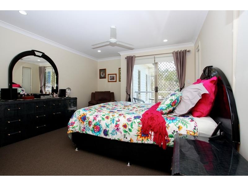 9 Heathwood Place, Collingwood Park QLD 4301