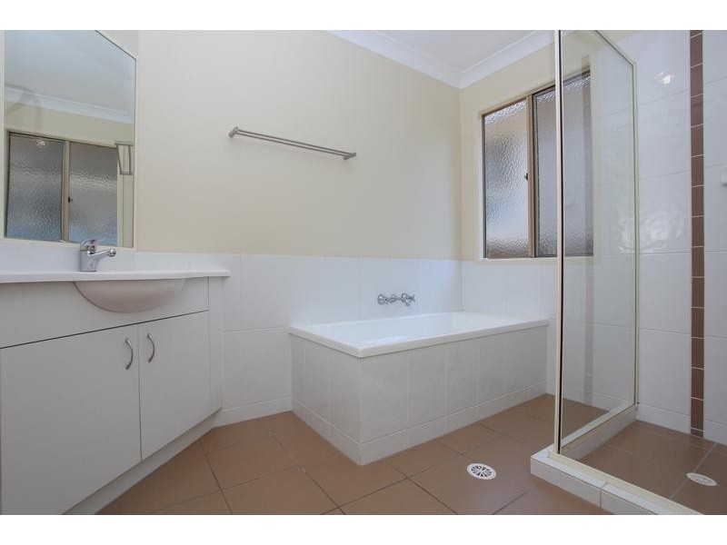 9 Heathwood Place, Collingwood Park QLD 4301