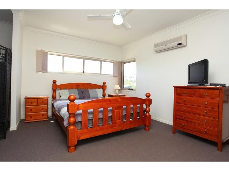 18 HEATHWOOD PLACE, Collingwood Park QLD 4301