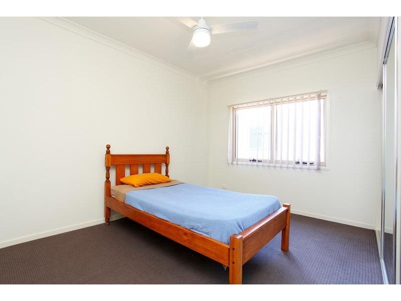 18 HEATHWOOD PLACE, Collingwood Park QLD 4301