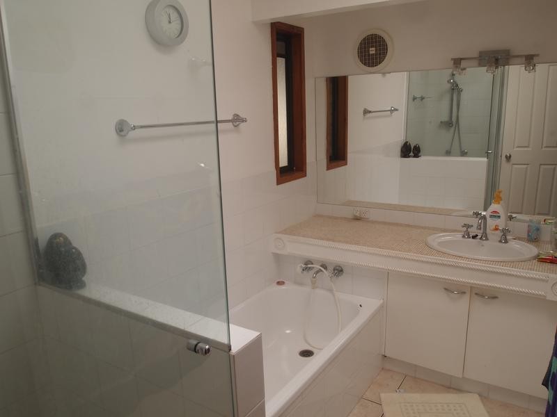 9 Milgate Street, Collingwood Park QLD 4301