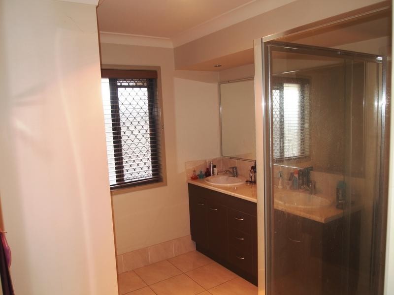 7 Kitching Court, Collingwood Park QLD 4301