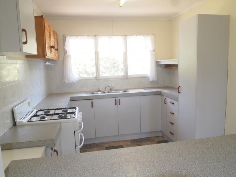 84 Old Ipswich Road, Riverview QLD 4303