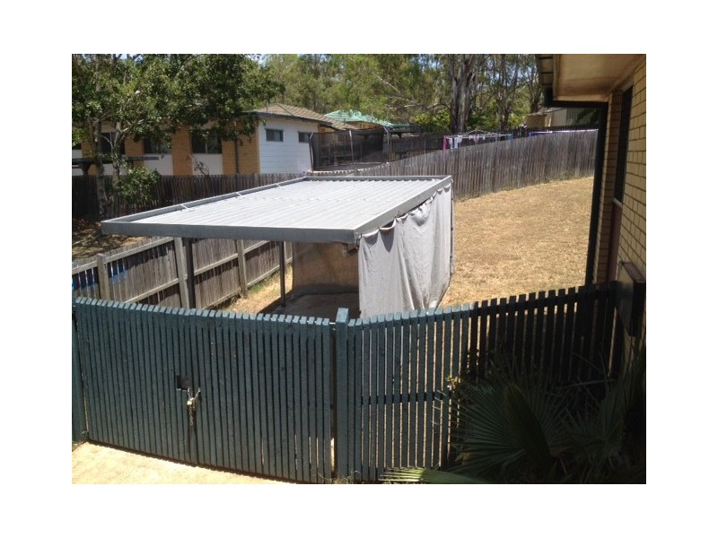 1 Becker Street, Riverview QLD 4303