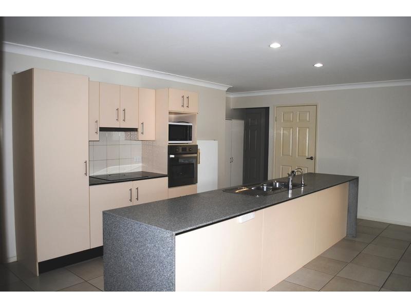 9 Coram Court, Collingwood Park QLD 4301