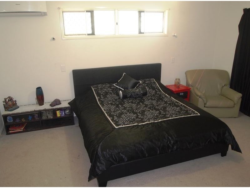 9 Coram Court, Collingwood Park QLD 4301