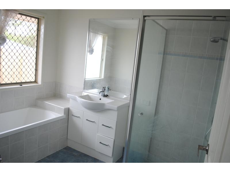 9 Coram Court, Collingwood Park QLD 4301