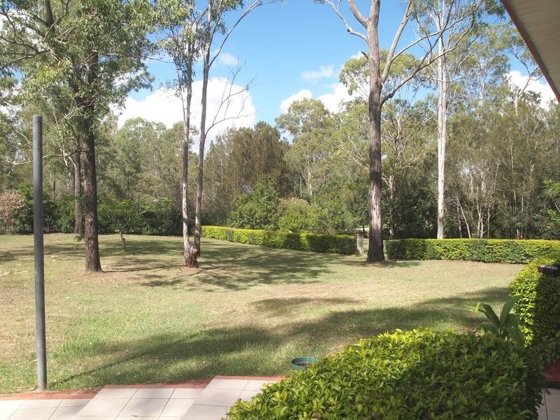 27 Henderson Street, Redbank QLD 4301