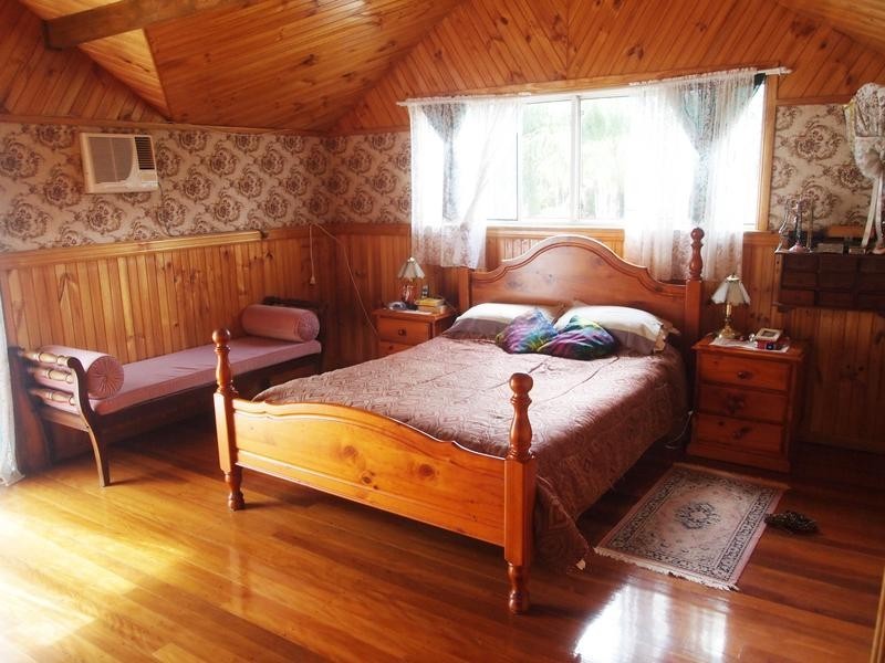 27 Henderson Street, Redbank QLD 4301